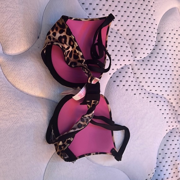 Vs pink cheetah print bra - Picture 2 of 2